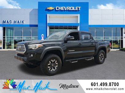 Used 2017 Toyota Tacoma TRD Off-Road w/ Tow Package (A/T)