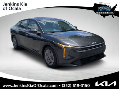 New 2025 Kia K4 LX