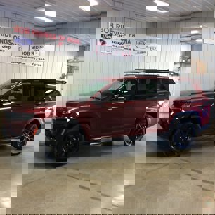 Used 2024 Jeep Grand Cherokee L Laredo