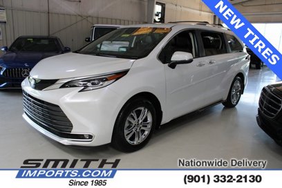 Used 2022 Toyota Sienna Platinum