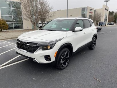 New 2025 Kia Seltos EX w/ EX Sunroof Package