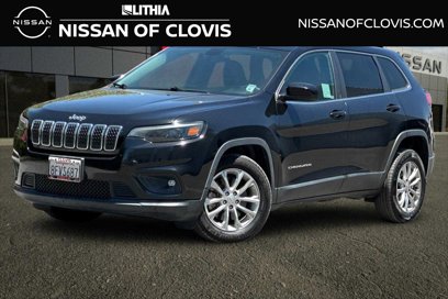 Used 2019 Jeep Cherokee Latitude w/ Popular Appearance Group