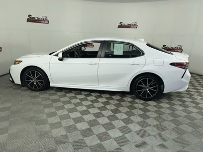 Used 2023 Toyota Camry SE