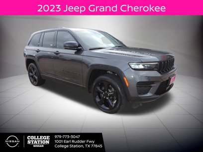 Used 2023 Jeep Grand Cherokee Altitude