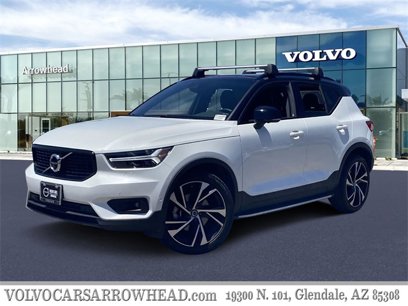Used 2022 Volvo XC40 T4 R-Design w/ Advanced Package