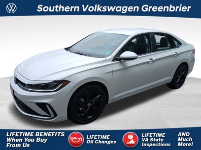 New 2025 Volkswagen Jetta SE