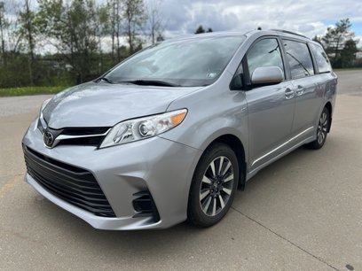 Used 2018 Toyota Sienna LE