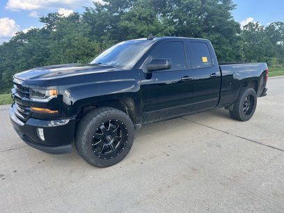 Used 2018 Chevrolet Silverado 1500 LT w/ Midnight Edition