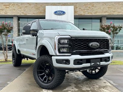 New 2025 Ford F250 XLT w/ Black Appearance Package