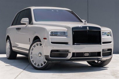 Used 2022 Rolls-Royce Cullinan w/ Cullinan Package