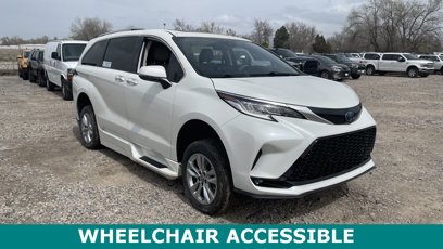 Used 2021 Toyota Sienna Limited