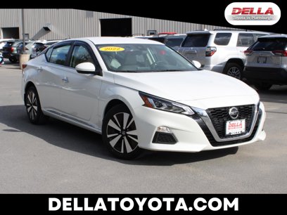 Used 2022 Nissan Altima 2.5 SV
