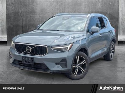 Used 2023 Volvo XC40 B4 Core