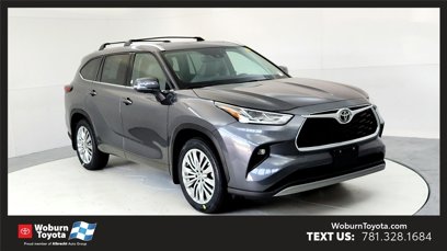 New 2025 Toyota Highlander Platinum