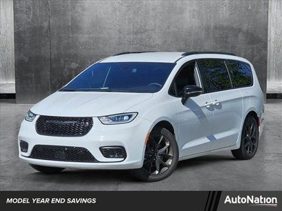 New 2024 Chrysler Pacifica Touring-L w/ S Appearance Package