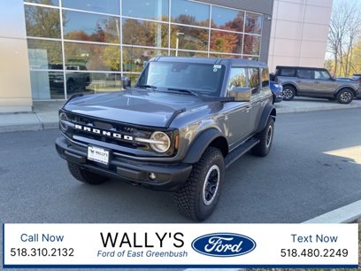 New 2024 Ford Bronco Outer Banks w/ Sasquatch Package
