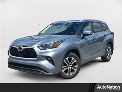 Used 2023 Toyota Highlander XLE