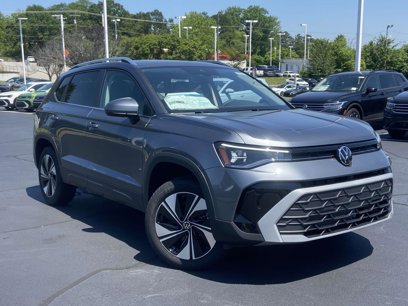 New 2025 Volkswagen Taos SE