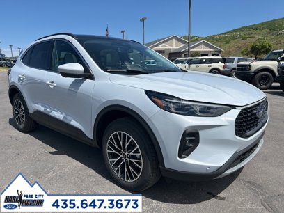New 2025 Ford Escape SE