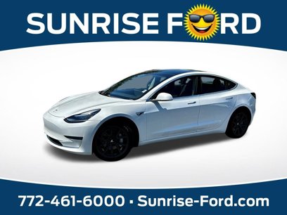 Used 2019 Tesla Model 3 Mid Range