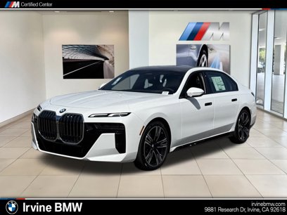 New 2025 BMW 760i xDrive w/ Premium Package
