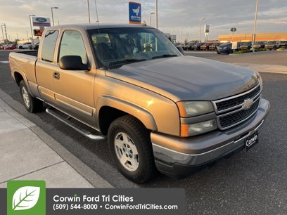 Used 2007 Chevrolet Silverado 1500 LT w/ Extended Cab Value Package