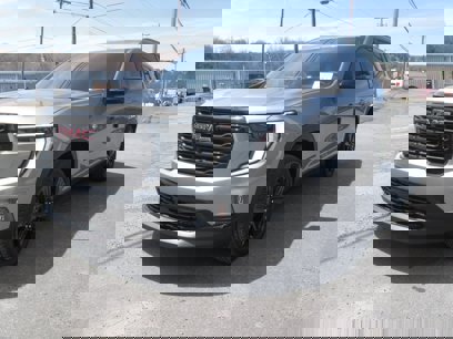 New 2025 GMC Acadia Elevation w/ Elevation Premium Package