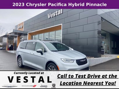 New 2023 Chrysler Pacifica Pinnacle