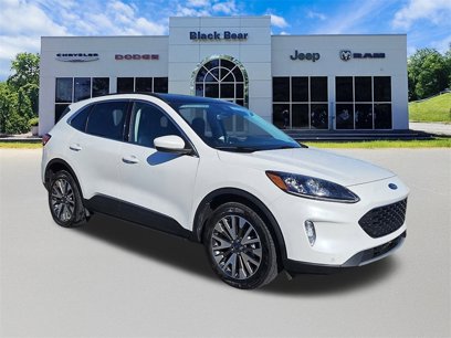 Used 2022 Ford Escape Titanium w/ Class II Trailer Tow Package
