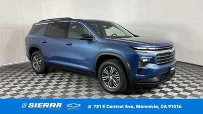 New 2025 Chevrolet Traverse LT