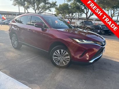 Used 2023 Toyota Venza LE