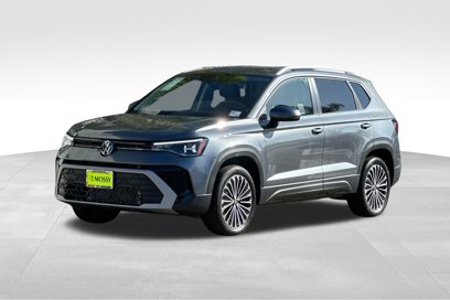 New 2025 Volkswagen Taos SE