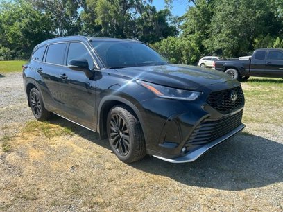 Used 2024 Toyota Highlander XSE