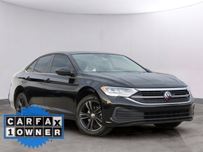 Certified 2024 Volkswagen Jetta SE w/ Panoramic Sunroof Package
