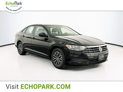 Used 2021 Volkswagen Jetta SE w/ SE Cold Weather Package