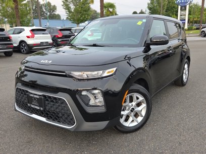 Used 2022 Kia Soul LX w/ Technology Package