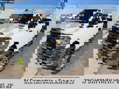 New 2024 RAM 3500 Tradesman w/ Chrome Appearance Group