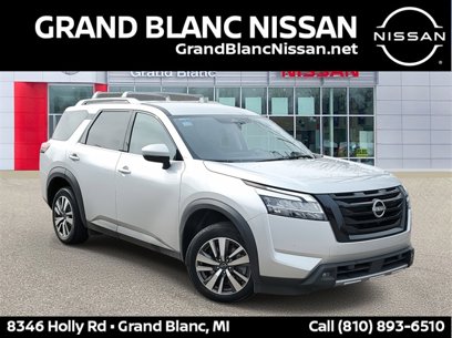 Used 2023 Nissan Pathfinder SL w/ Black Appearance Package