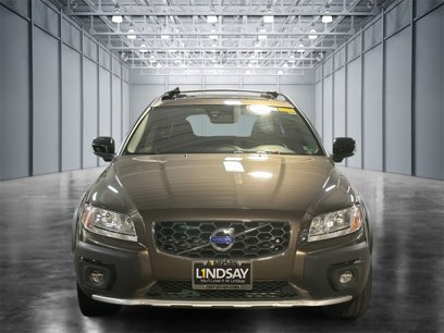 Used 2016 Volvo XC70 T5 Premier w/ Proximity Package