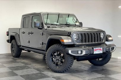 New 2025 Jeep Gladiator Sport