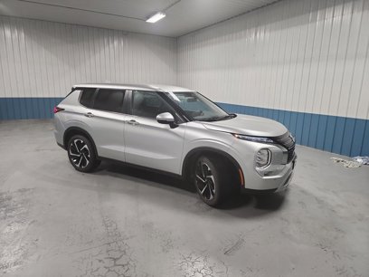 Used 2024 Mitsubishi Outlander SE