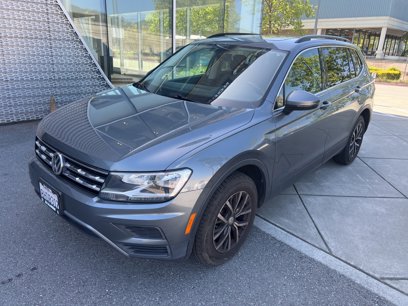 Used 2019 Volkswagen Tiguan SE w/ Panoramic Sunroof Package