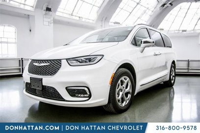 Used 2022 Chrysler Pacifica Limited