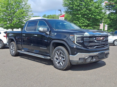 New 2025 GMC Sierra 1500 SLT w/ SLT Premium Plus Package