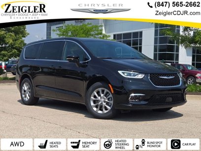 New 2025 Chrysler Pacifica Select