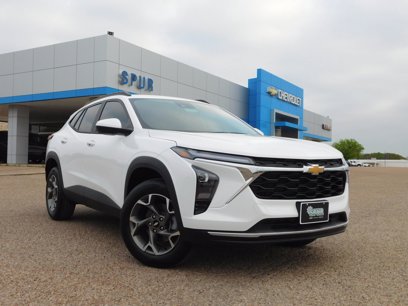 New 2025 Chevrolet Trax LT w/ Driver Confidence Package