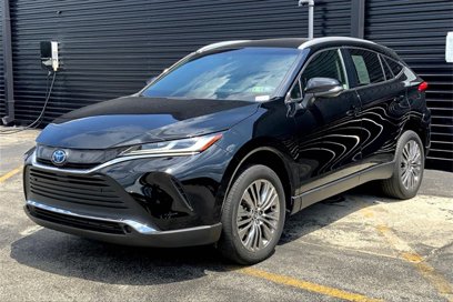 Used 2022 Toyota Venza LE