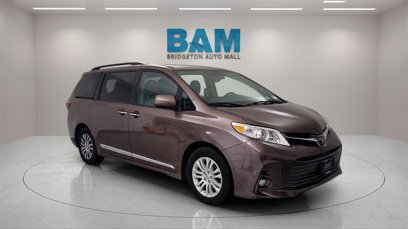 Used 2020 Toyota Sienna XLE