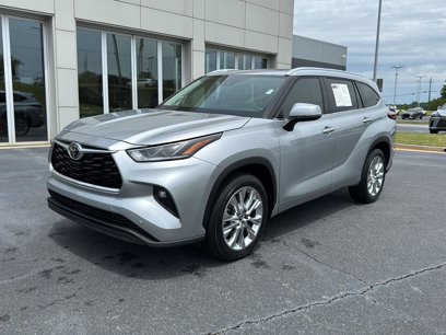 Used 2023 Toyota Highlander Limited