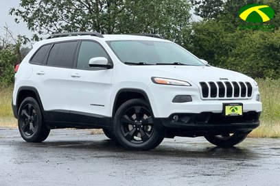 Used 2018 Jeep Cherokee Latitude w/ Altitude Package